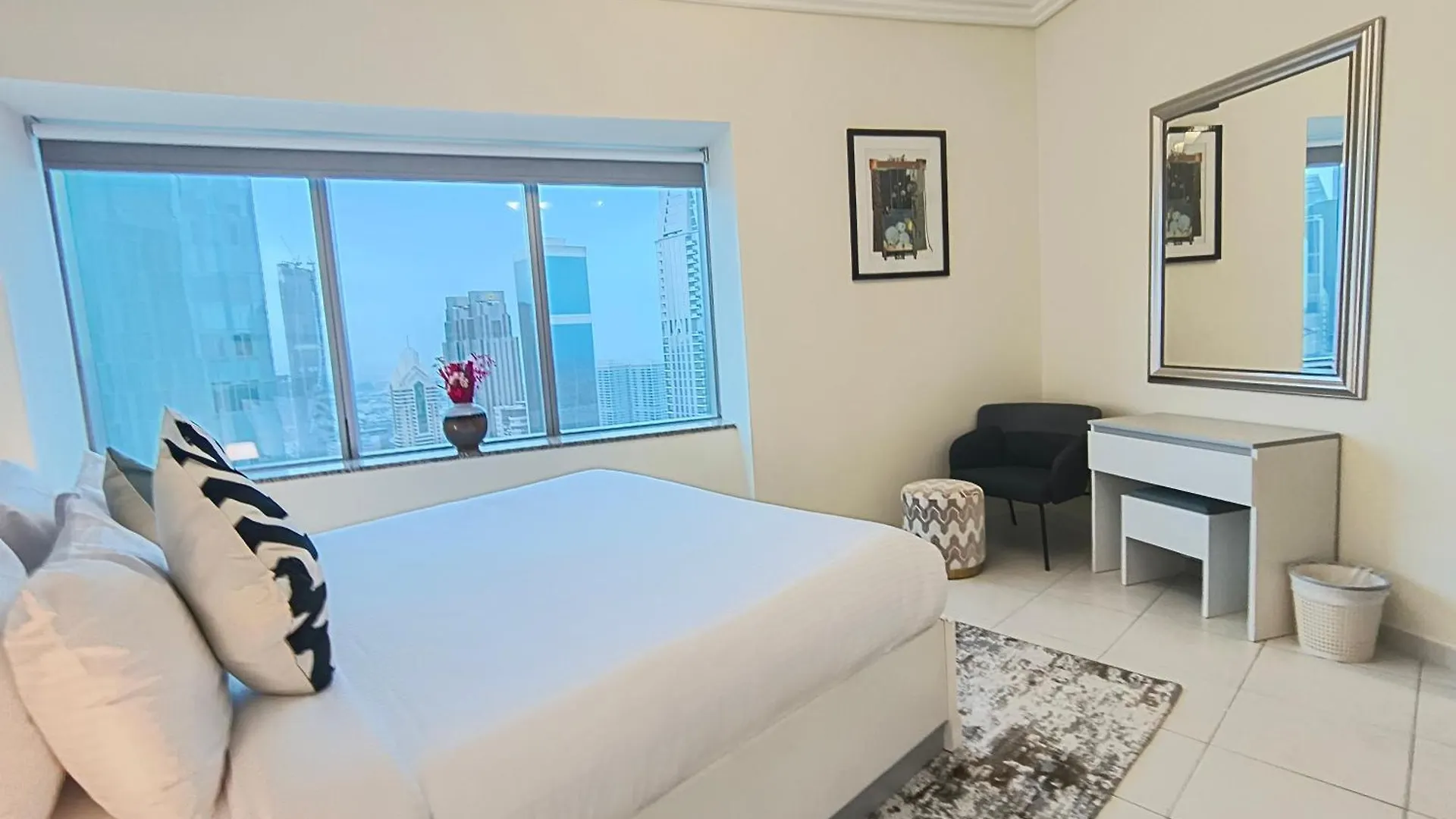 Apartment Trinity Holiday Homes - Sheikh Zayed Road Near To Financial Center Metro Station Dubai