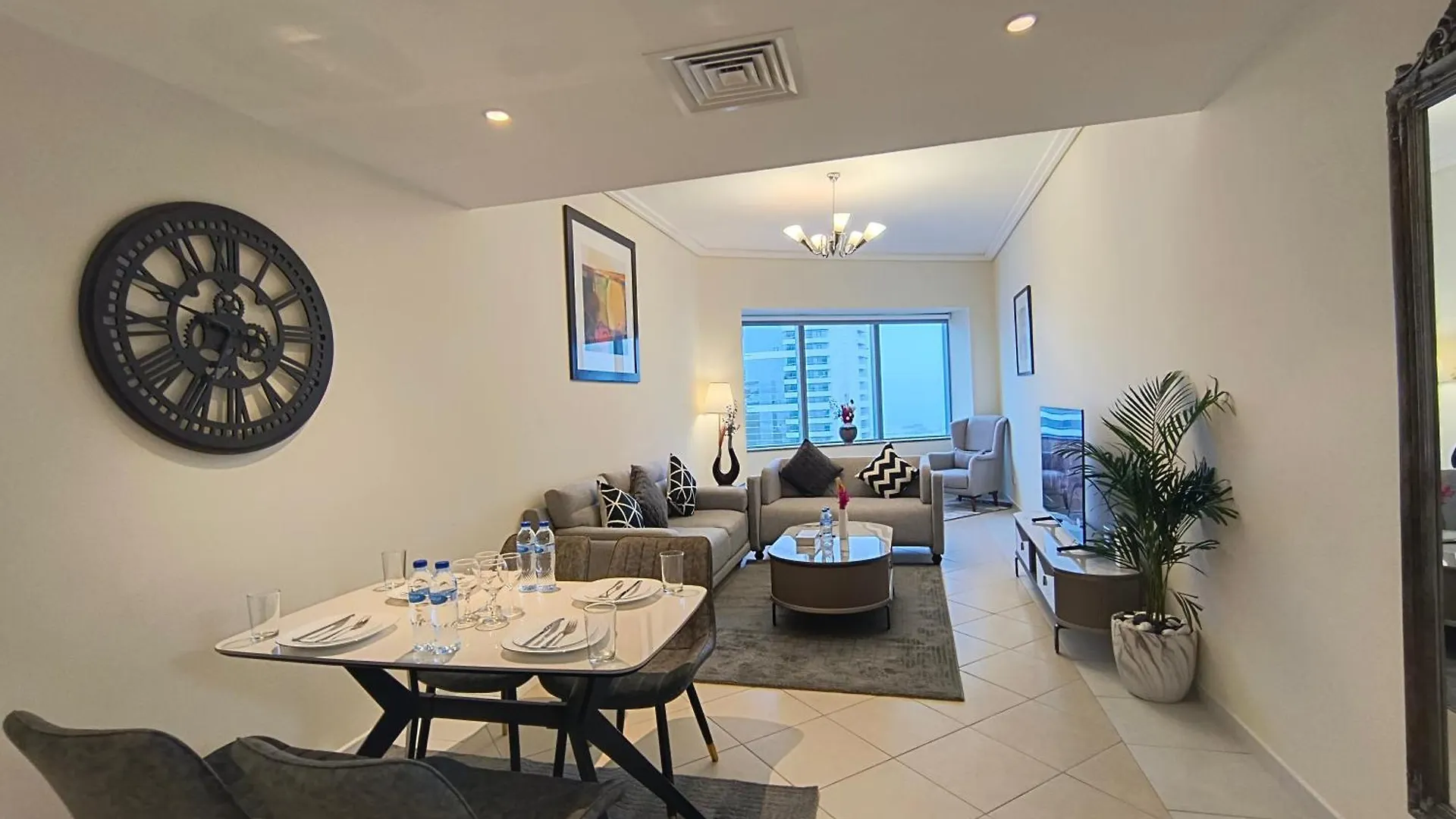 Trinity Holiday Homes - Sheikh Zayed Road Near To Financial Center Metro Station Dubai
