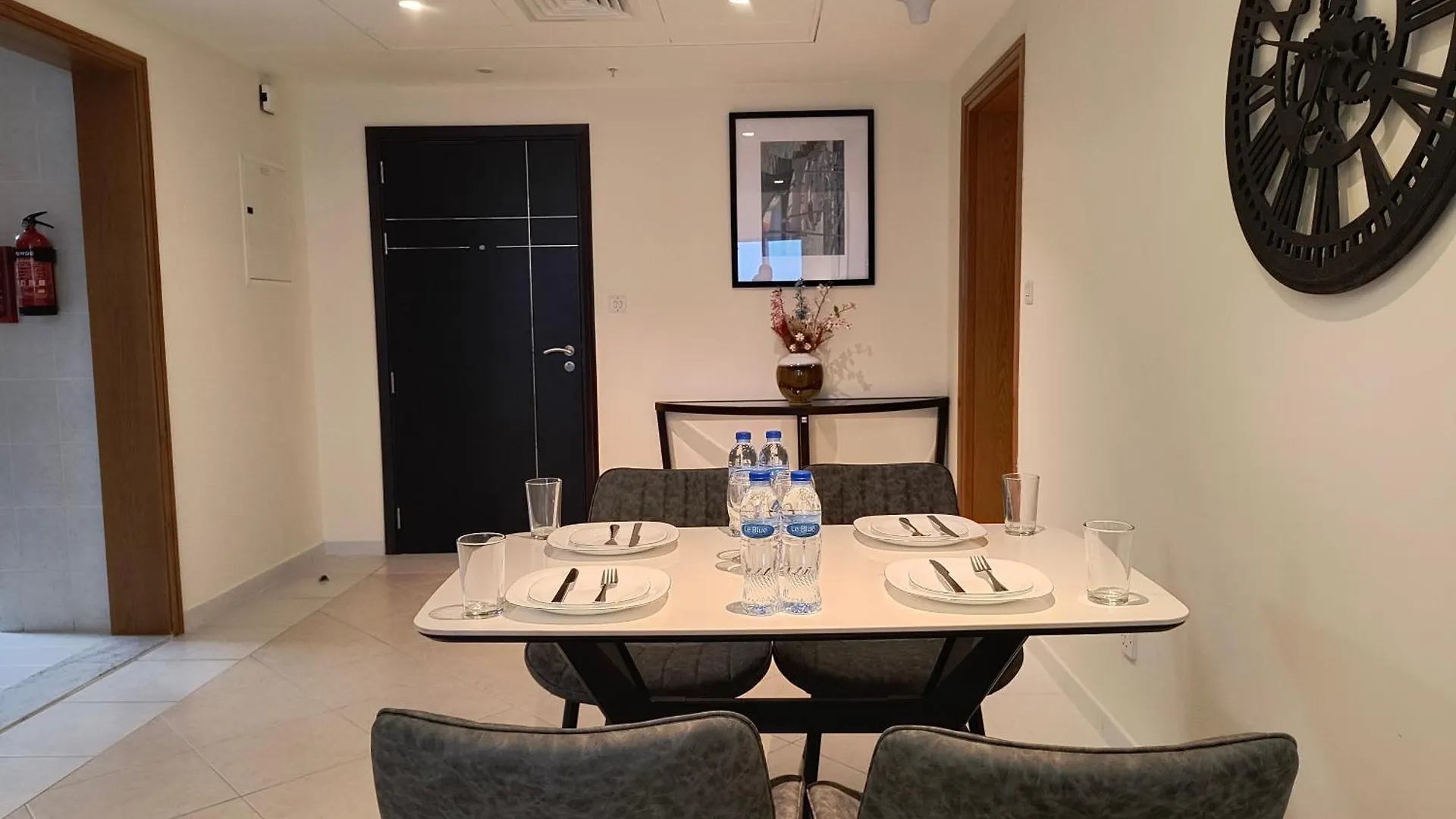 Trinity Holiday Homes - Sheikh Zayed Road Near To Financial Center Metro Station Dubai