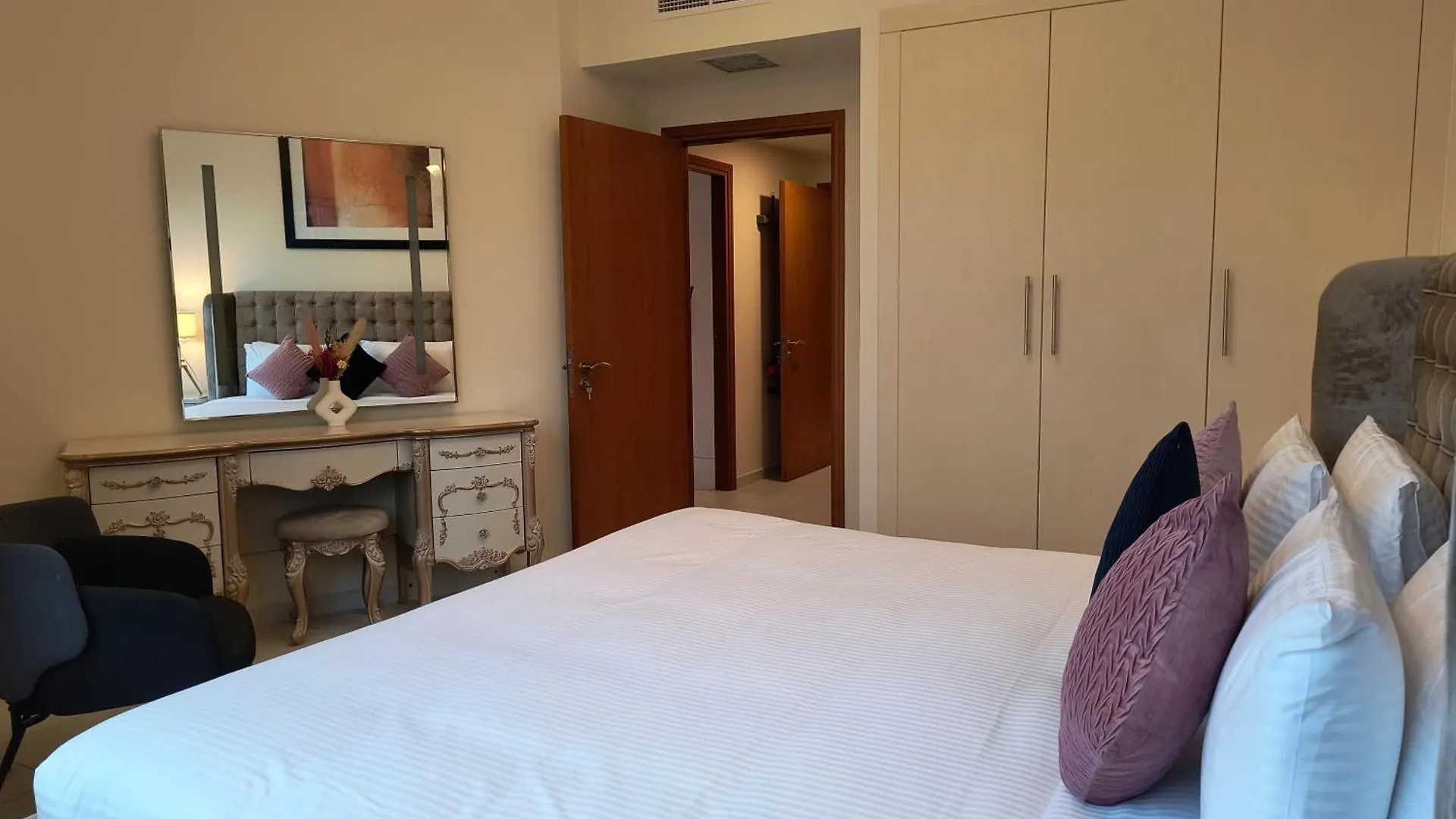 Trinity Holiday Homes - Sheikh Zayed Road Near To Financial Center Metro Station Dubai 0*,  United Arab Emirates