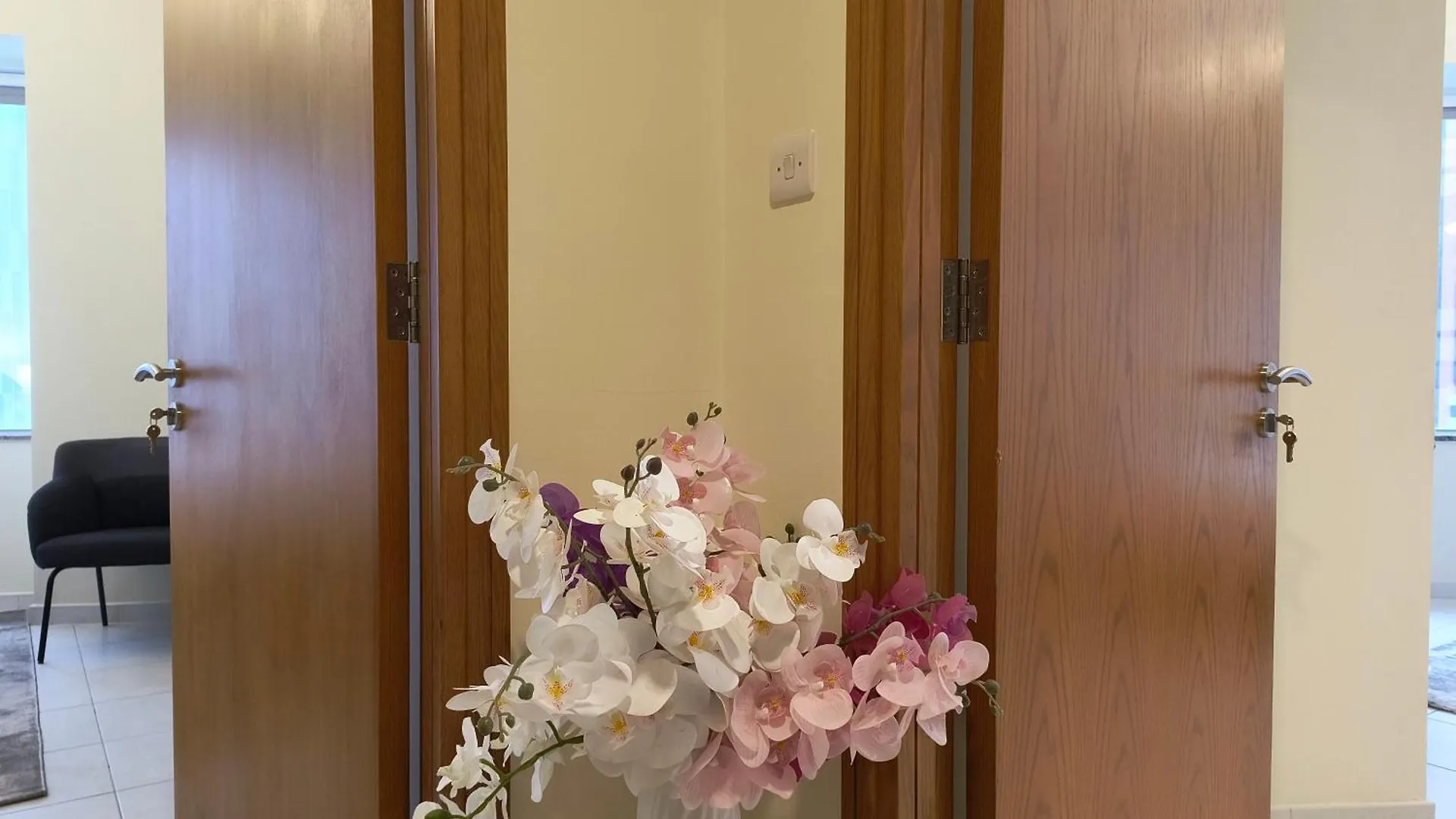 Trinity Holiday Homes - Sheikh Zayed Road Near To Financial Center Metro Station Dubai 0*,