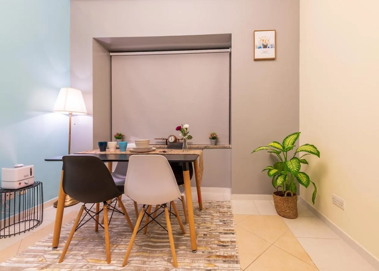 Апартаменты Trinity Holiday Homes - Sheikh Zayed Road Near To Financial Center Metro Station Дубай ОАЭ