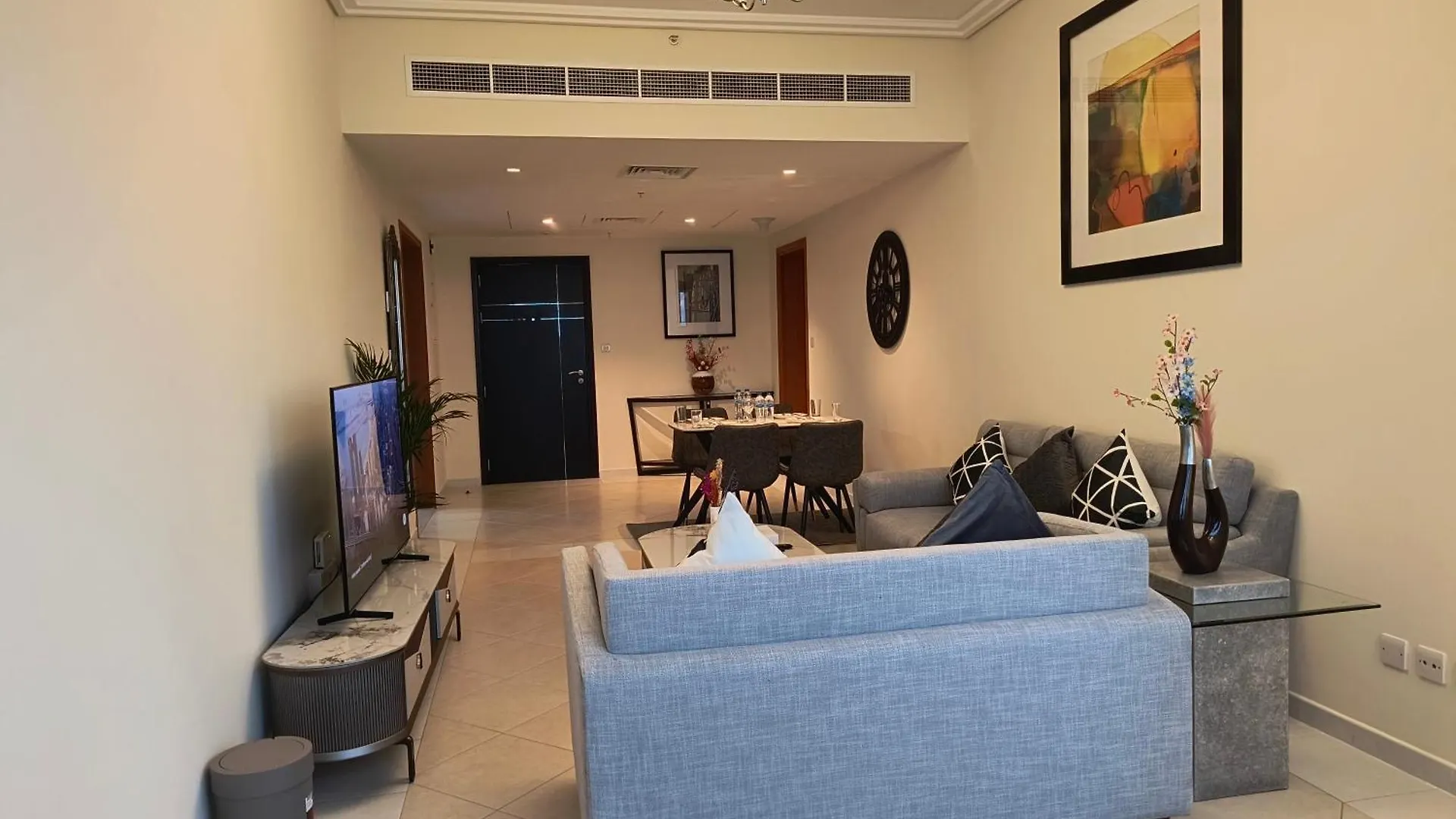 Trinity Holiday Homes - Sheikh Zayed Road Near To Financial Center Metro Station Дубай Апартаменты