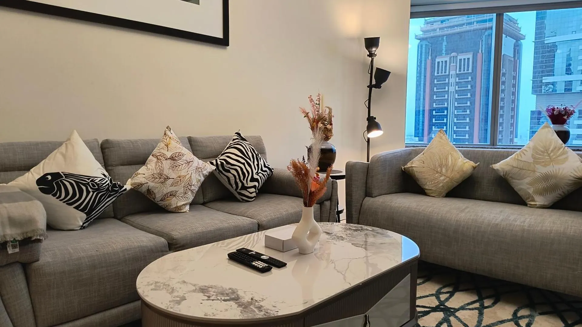 Trinity Holiday Homes - Sheikh Zayed Road Near To Financial Center Metro Station Дубай Апартаменты