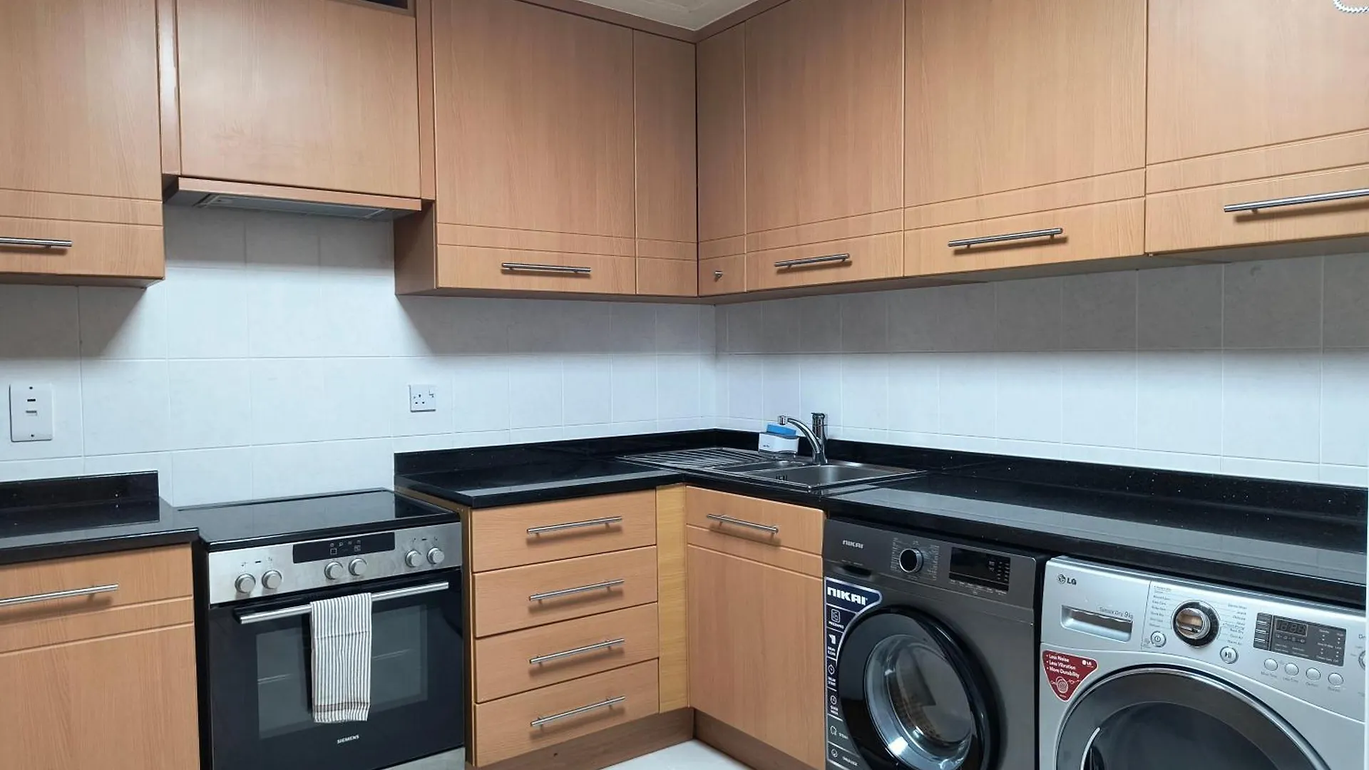 Апартаменты Trinity Holiday Homes - Sheikh Zayed Road Near To Financial Center Metro Station Дубай ОАЭ