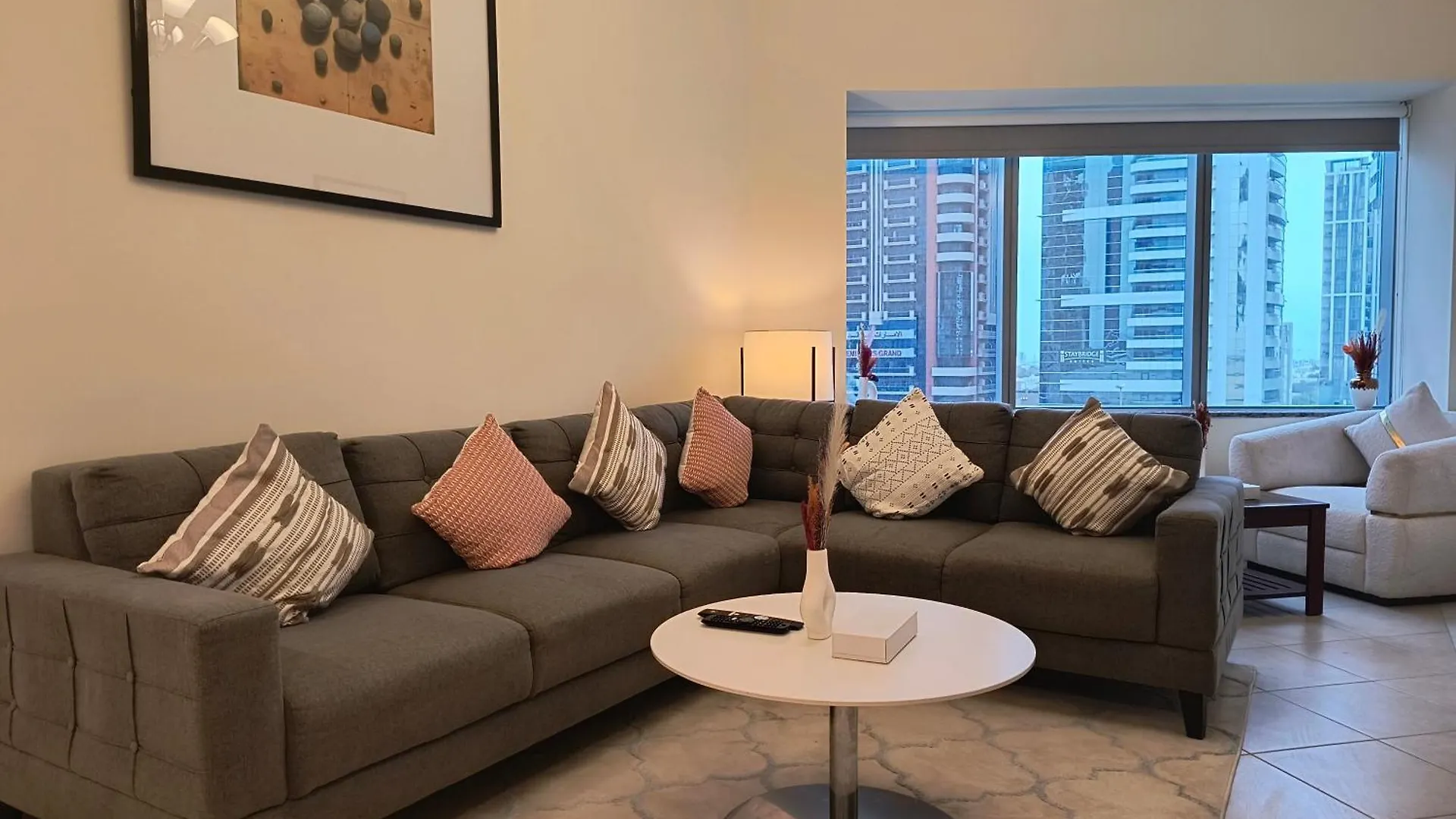 Trinity Holiday Homes - Sheikh Zayed Road Near To Financial Center Metro Station Дубай 0*,