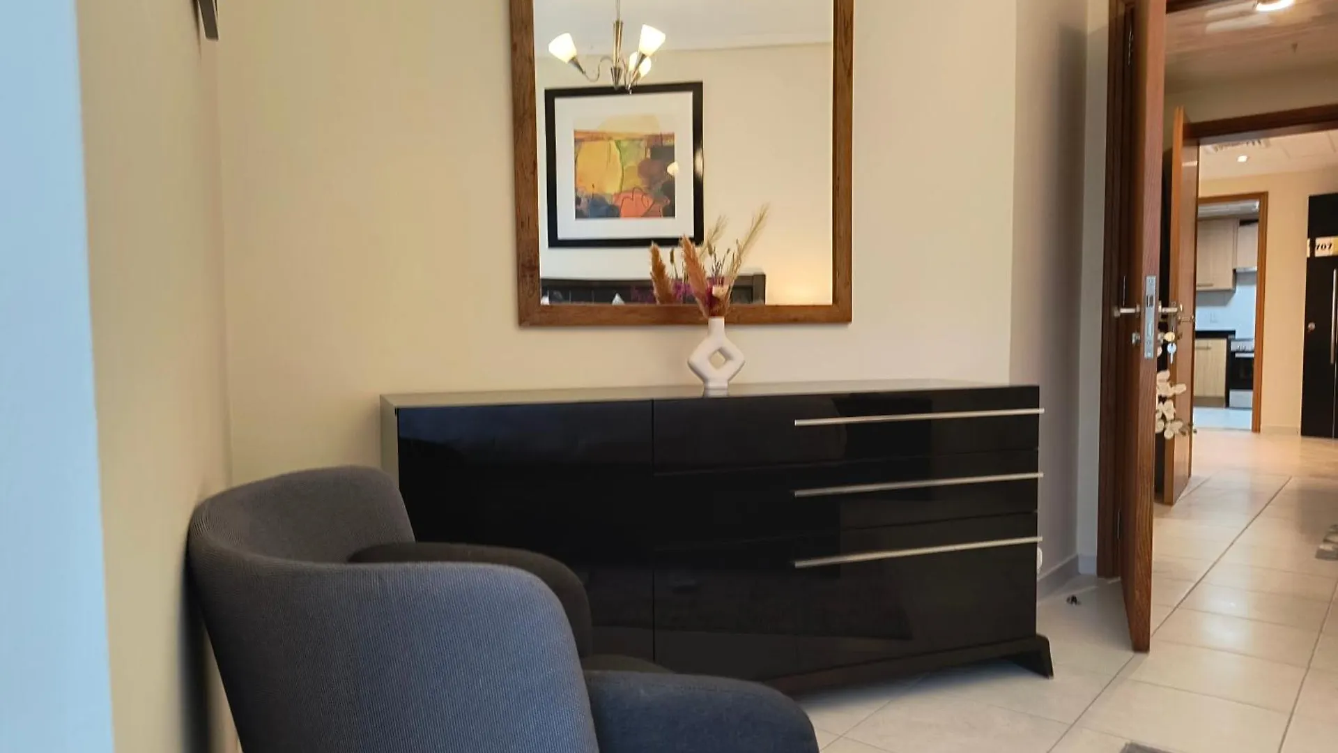Trinity Holiday Homes - Sheikh Zayed Road Near To Financial Center Metro Station Дубай Апартаменты